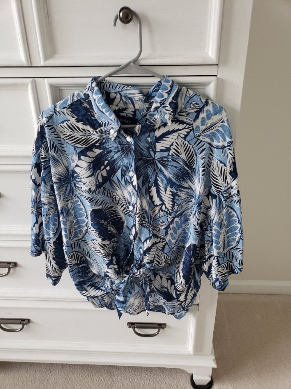 Karen Kane tie at waist tropical print top